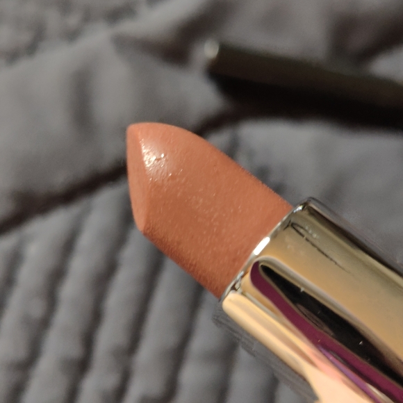 Farmasi make up combo - Picture 8 of 13